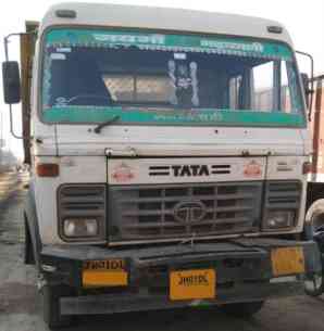 TATA 4018 Images